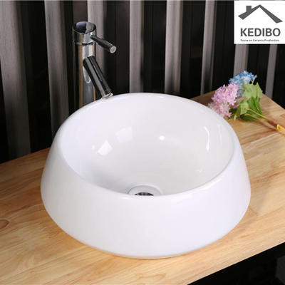 China Round Bathroom Super White Ceramic Basin 7024